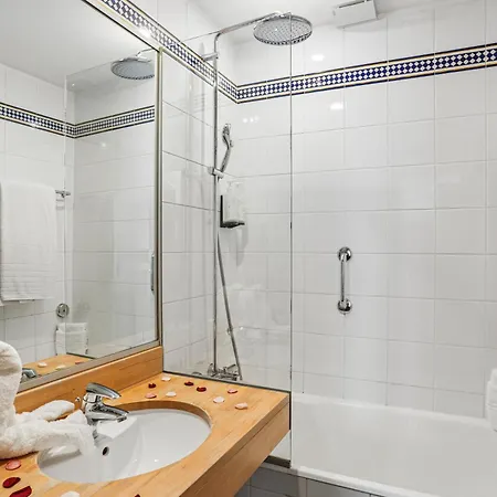Hotel Excelsior Opera 3*